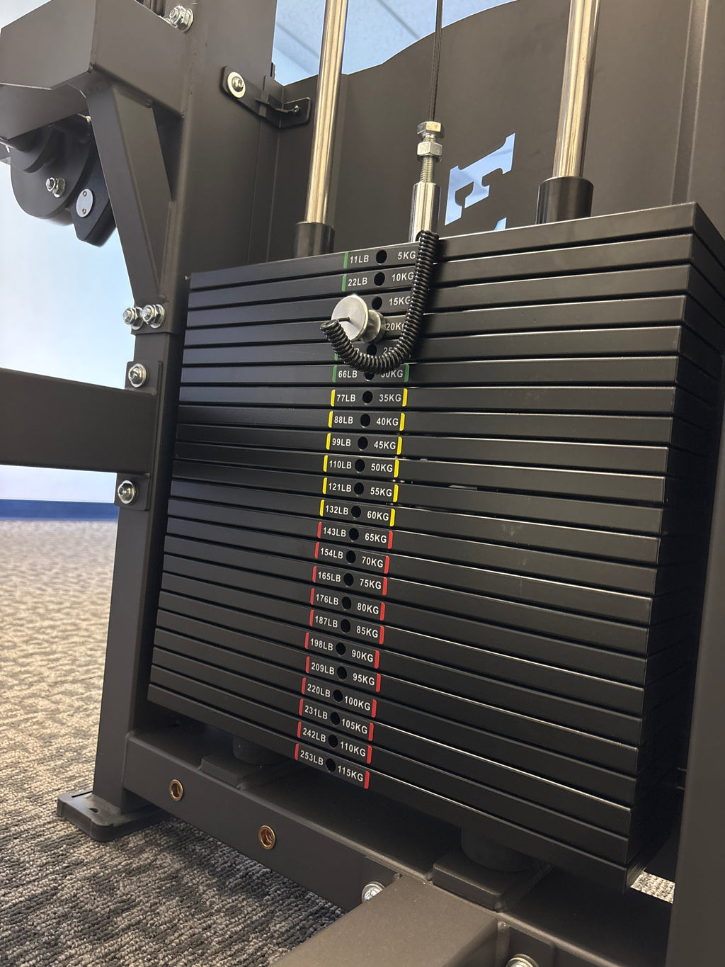 Selectorized Seated Leg Extension & Leg Curl Machine w/ 250lb weight stack (New)