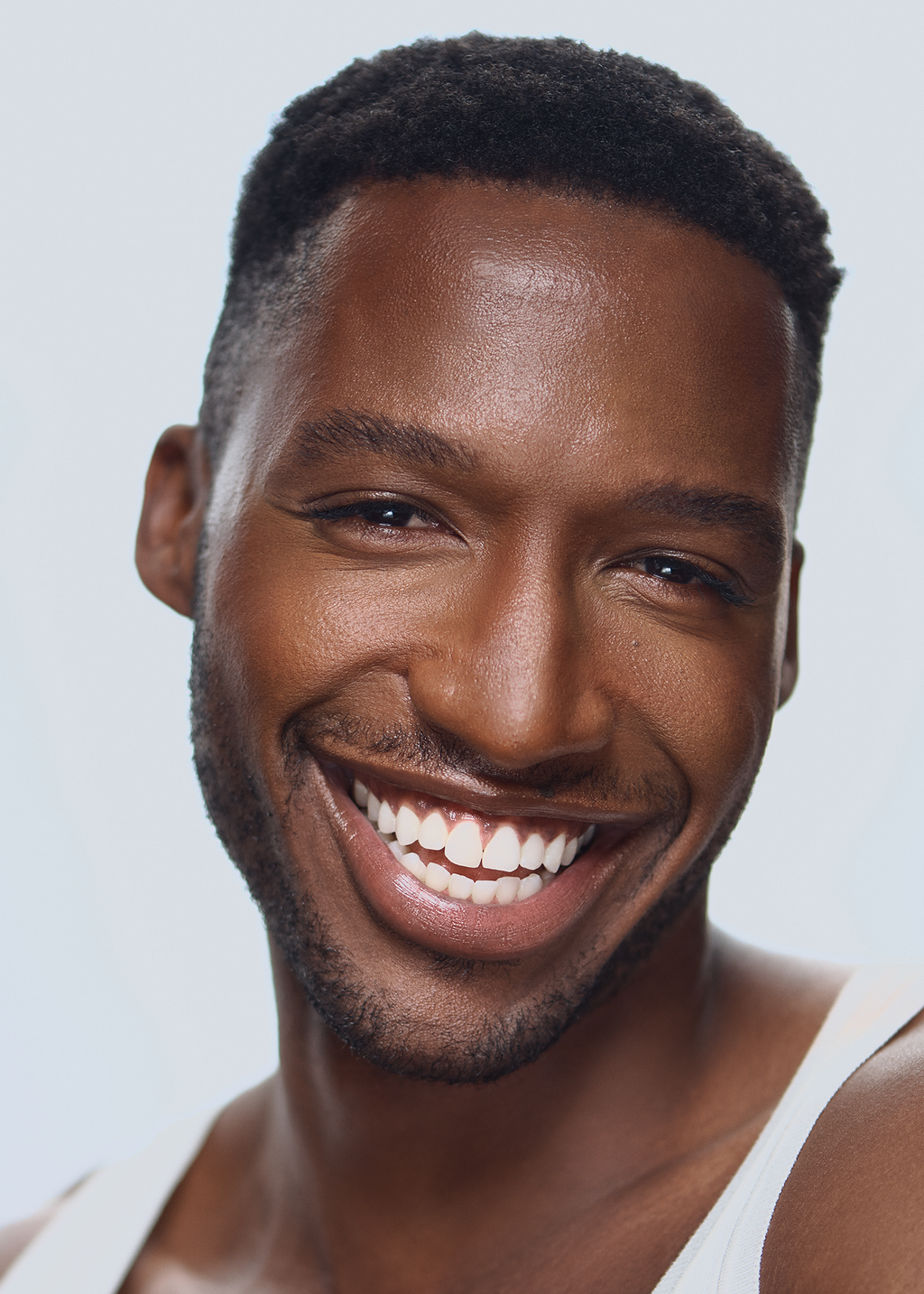 Ashunta Sheriff Beauty BROWzing Brow Gel