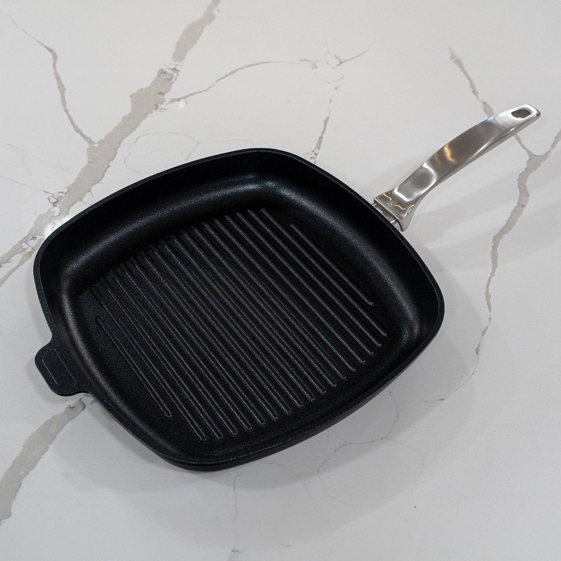 CXD DOU Ceramic Nonstick Square Grill Pan - 11" x 11" (28 cm x 28 cm) | Made in Switzerland