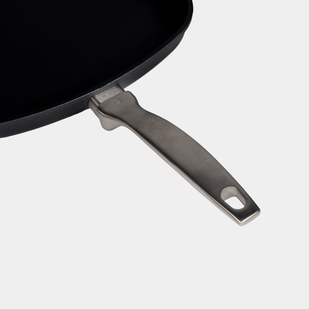 CXD DOU Ceramic Nonstick Square Grill Pan - 11" x 11" (28 cm x 28 cm) | Made in Switzerland