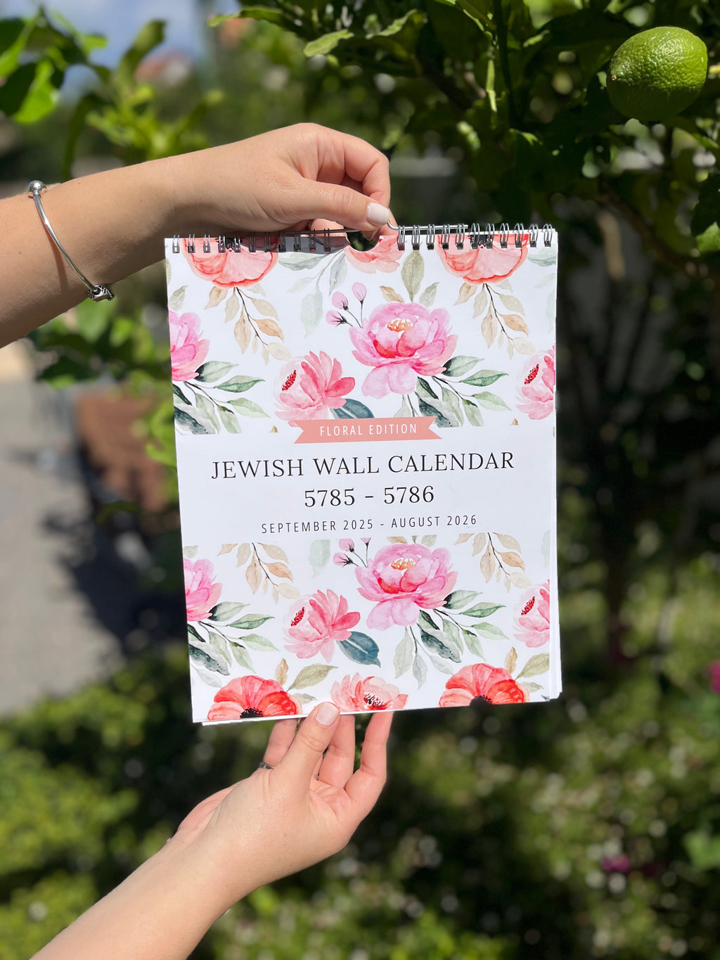 Jewish Wall Calendar 2025-2026 (5786) with Jewish & US Holidays - Floral Edition