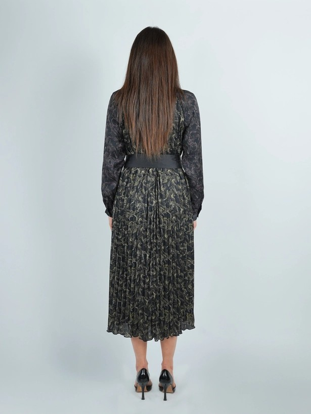 Two Tone Non-Waisted Pleated Dress