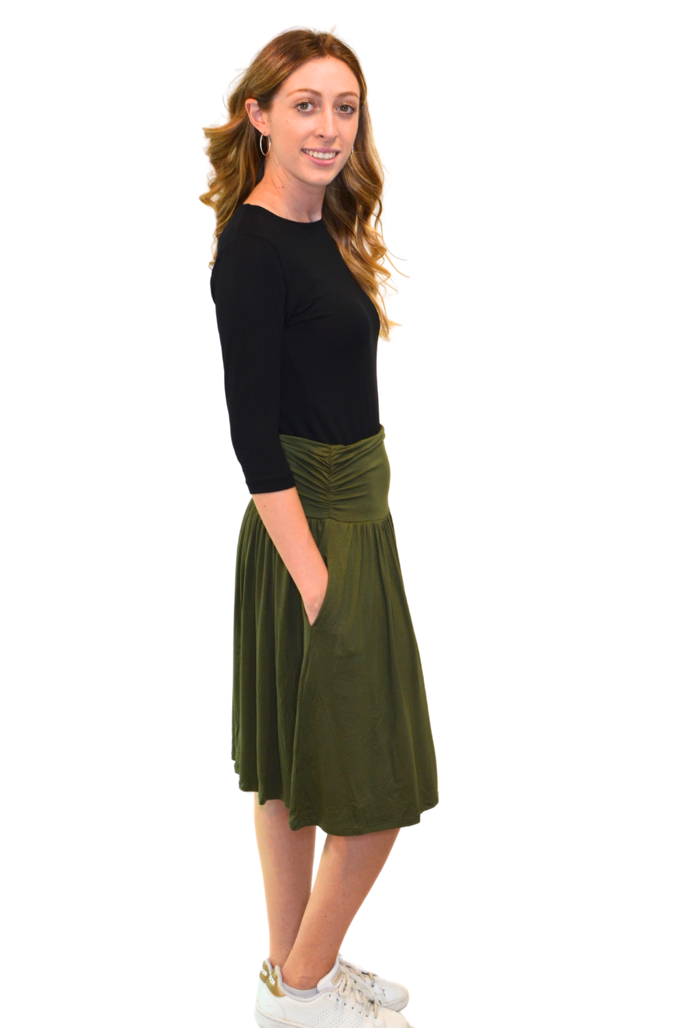 Women's Knee-Length Skirt with Ruched Waist, Gathered Style and Side Pockets